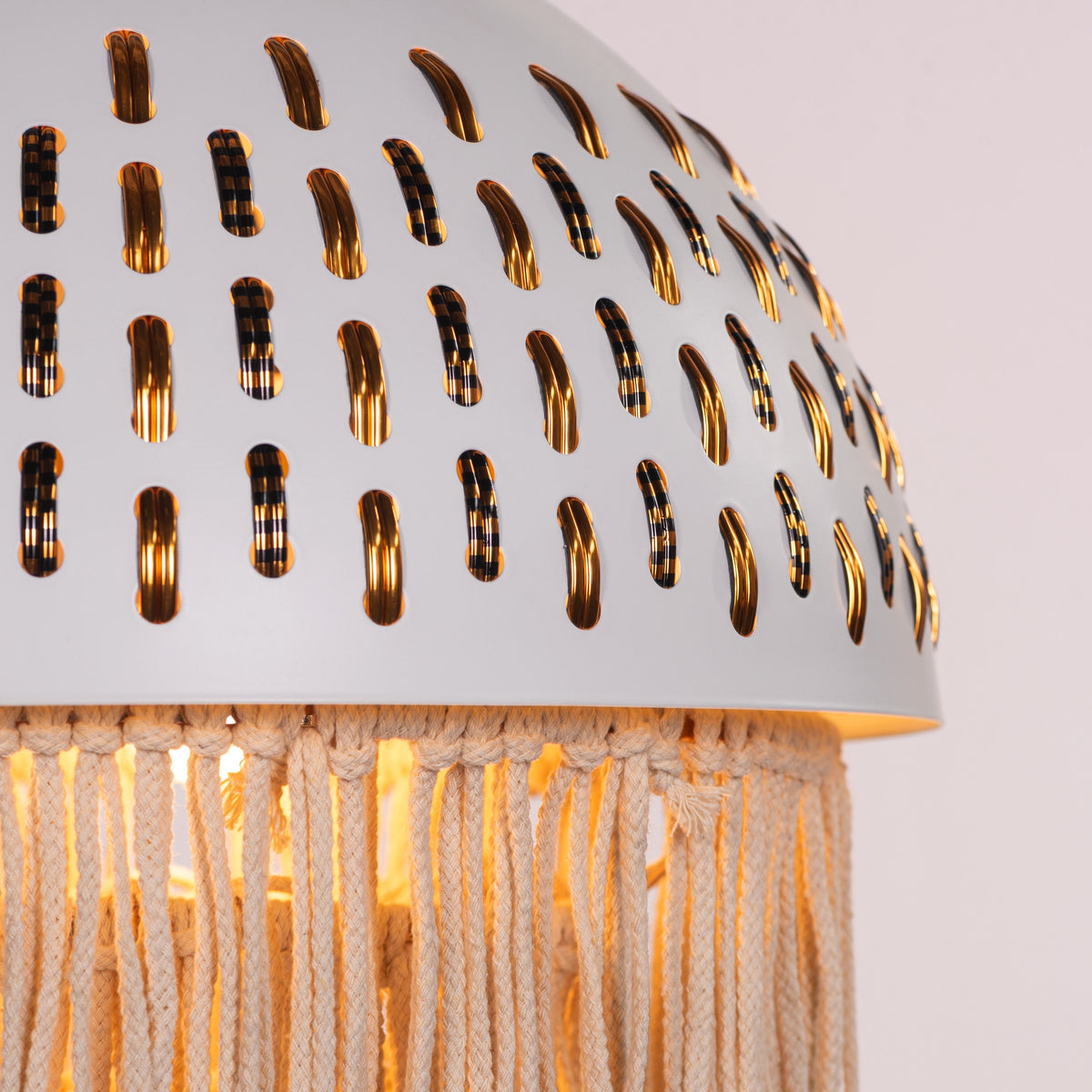 White Teak Desert Ritual White Gold Acrylic Crystal Pendant Light